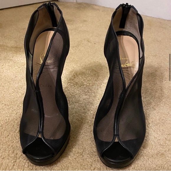 🌹 Christian Louboutin Janet Wedges Booties 🌹 - Picture 5 of 10